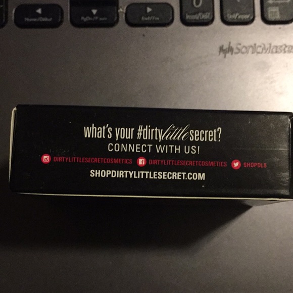 Lip Oil Duo - Picture 3 of 3